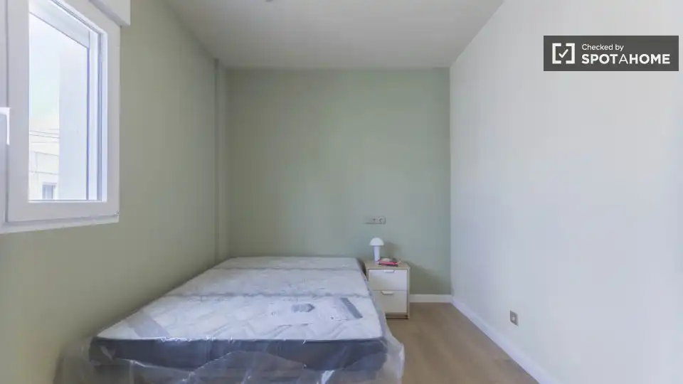 Bedroom of Flat for rent in Valencia  with Air Conditioner, Heating and Furnished