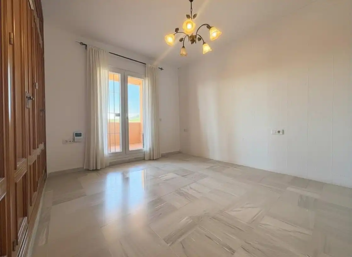 Habitación de Casa o chalet en venta en Algeciras con Calefacción, Jardín privado y Terraza