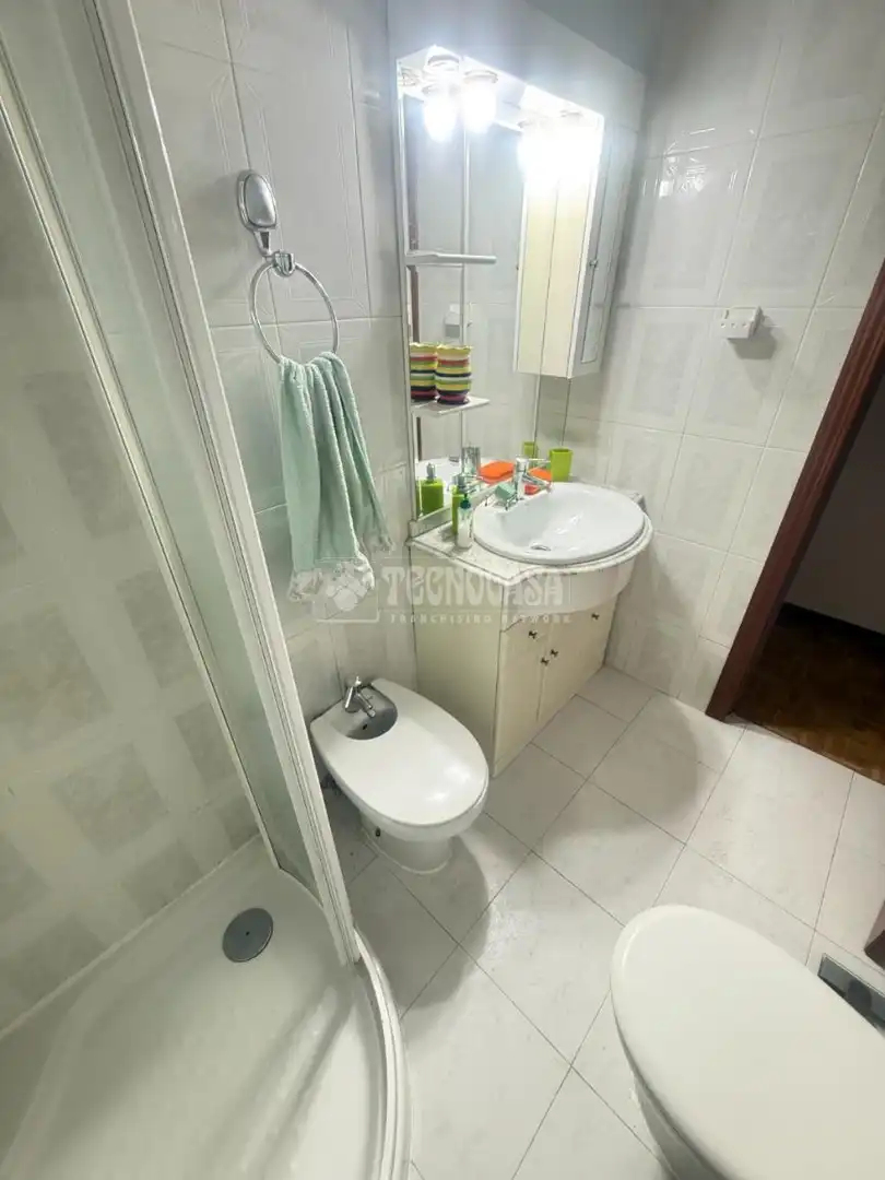 Baño de Piso en venta en Madrid con Aire acondicionado, Calefacción y Terraza
