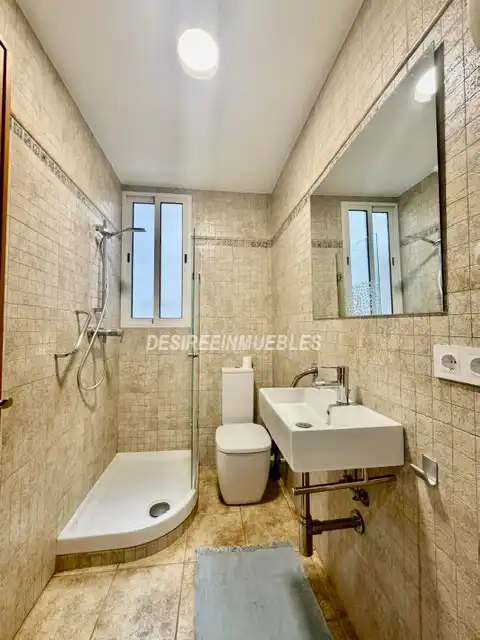 Baño de Piso en venta en Valencia con Aire acondicionado, Calefacción y Balcón