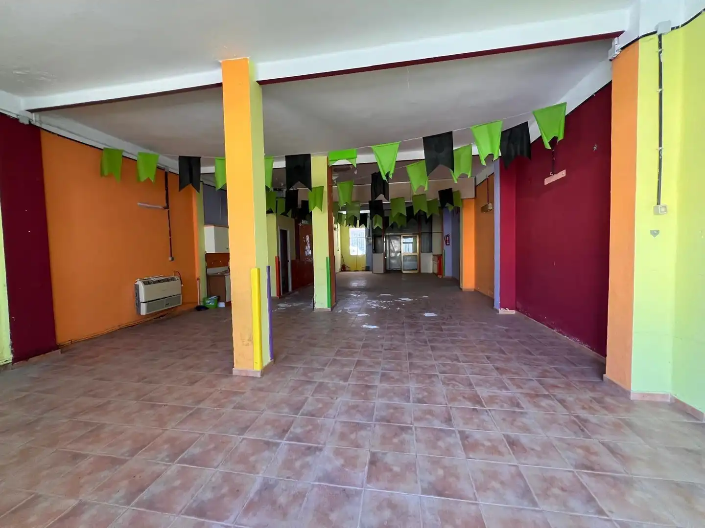 Gewerbefläche zum Verkauf in Parque de la Bombilla, imagen 2