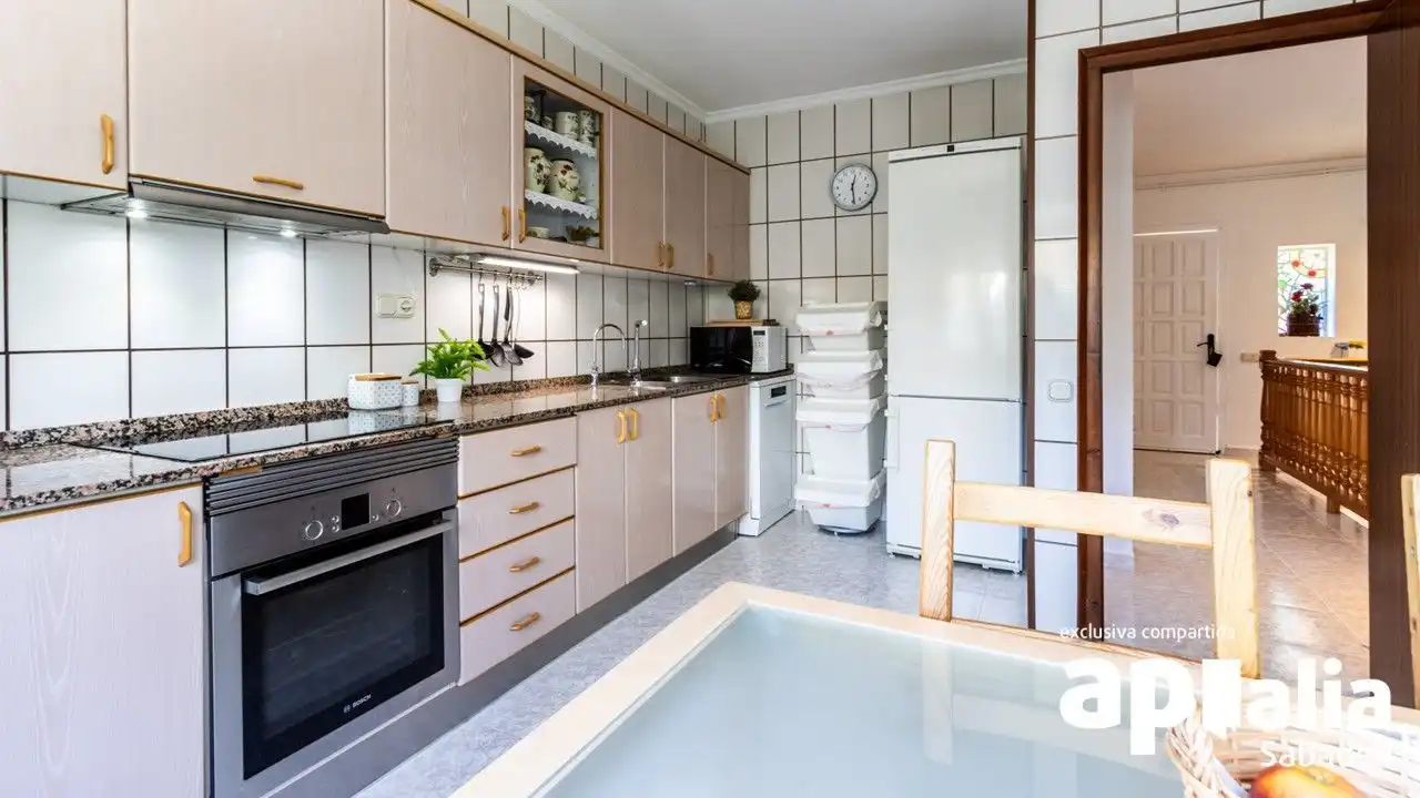 Cocina de Casa o chalet en venta en Caldes de Montbui con Aire acondicionado y Jardín privado