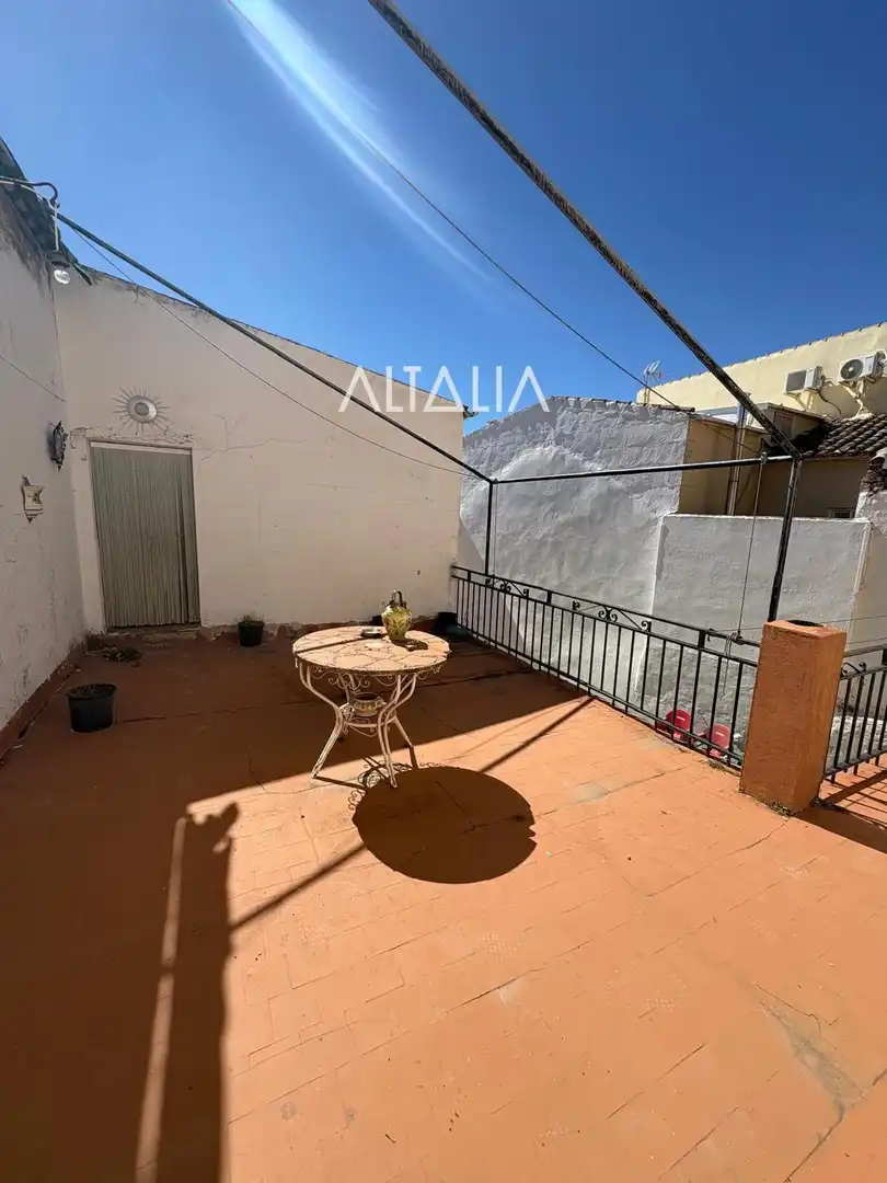 Exterior view of Houses for sale in Belmonte  with Terrace, Storage room and Furnished