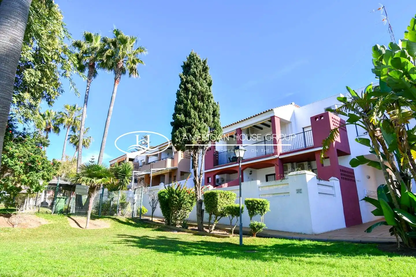 Exterior view of Apartments for sale in Chiclana de la Frontera  with Air Conditioner, Heating and Private garden