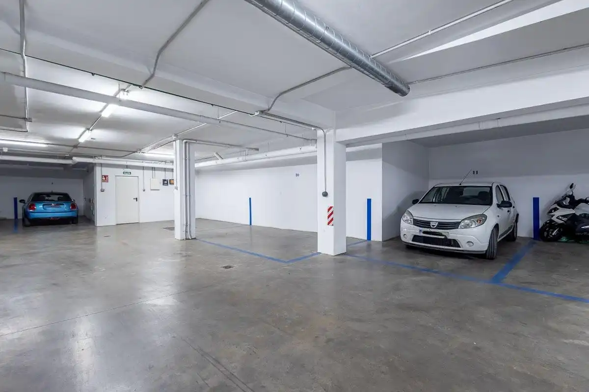 Parking de Piso en venta en Maracena con Aire acondicionado y Trastero