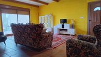 Living room of House or chalet for sale in Toén  with Private garden