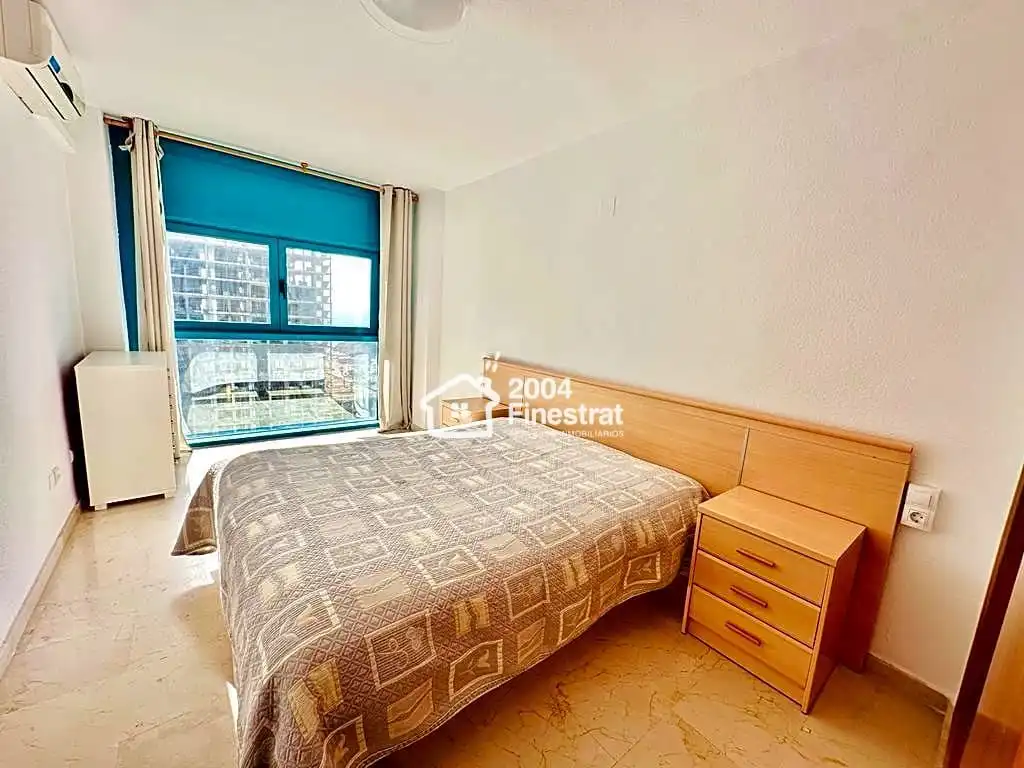 Habitación de Piso de alquiler en Villajoyosa / La Vila Joiosa con Aire acondicionado, Terraza y Amueblado