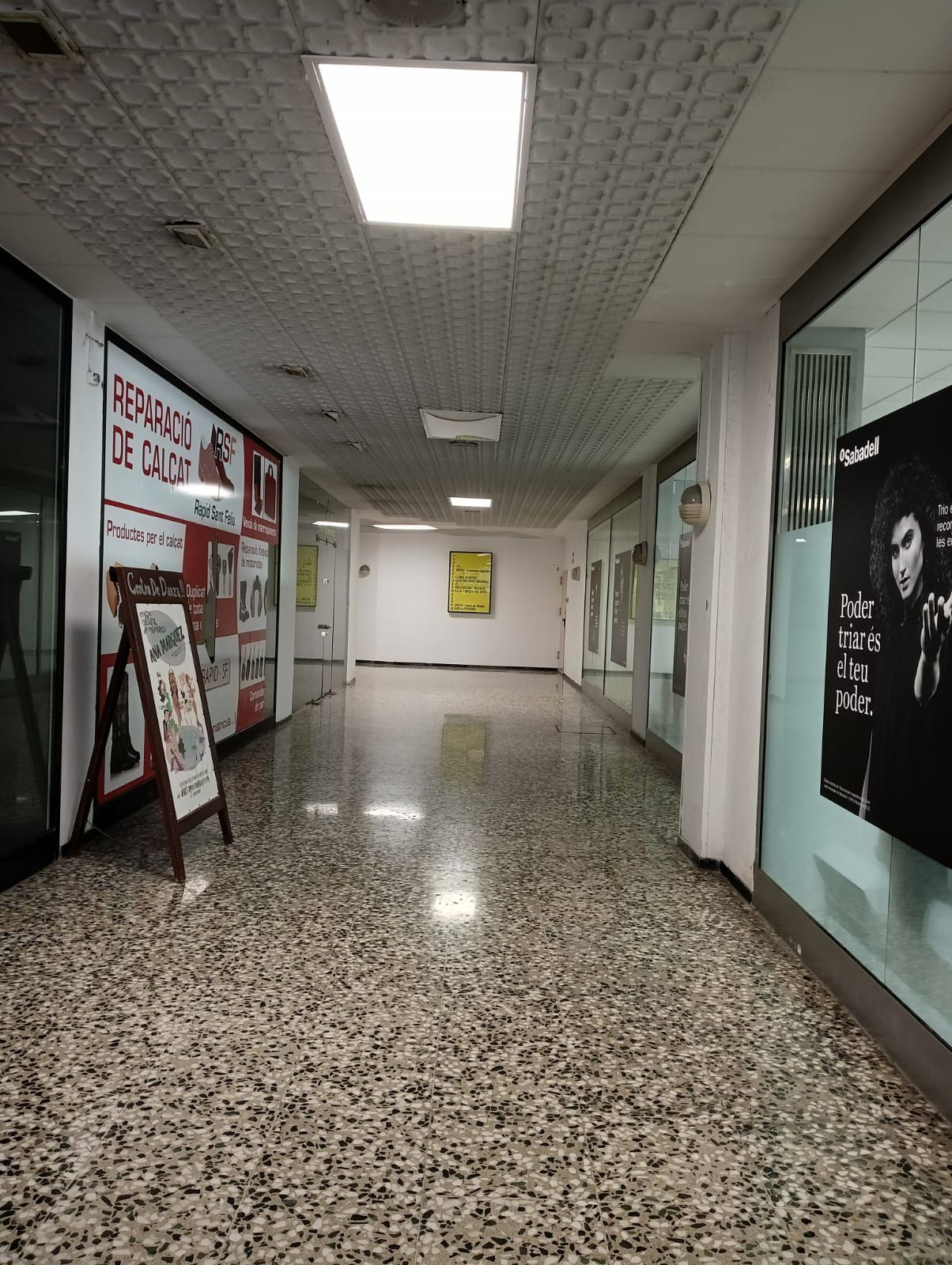 Nave industrial en venta en Sant Feliu de Llobregat con Alarma