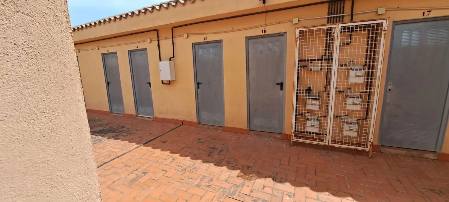 Vista exterior de Pis en venda en Castellón de la Plana / Castelló de la Plana amb Aire condicionat, Traster i Balcó