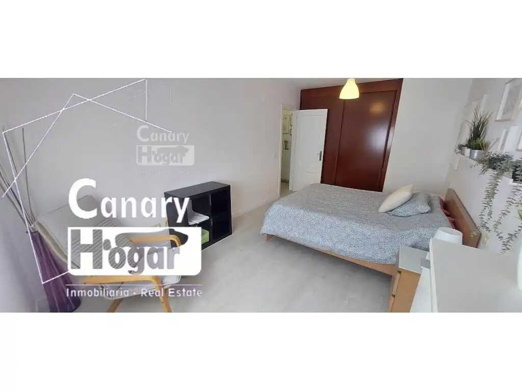 Dormitori de Apartament en venda en Adeje amb Aire condicionat i Balcó