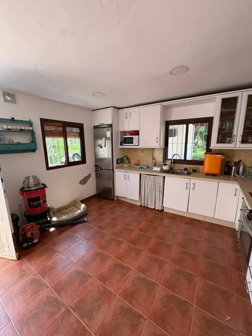 Cocina de Casa o chalet en venta en Sanlúcar de Barrameda con Jardín privado, Piscina y Internet