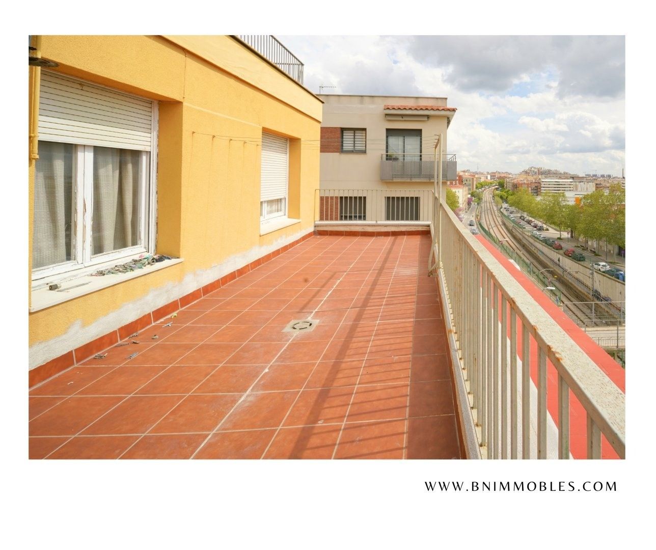 Vista exterior de Àtic en venda en Terrassa amb Terrassa