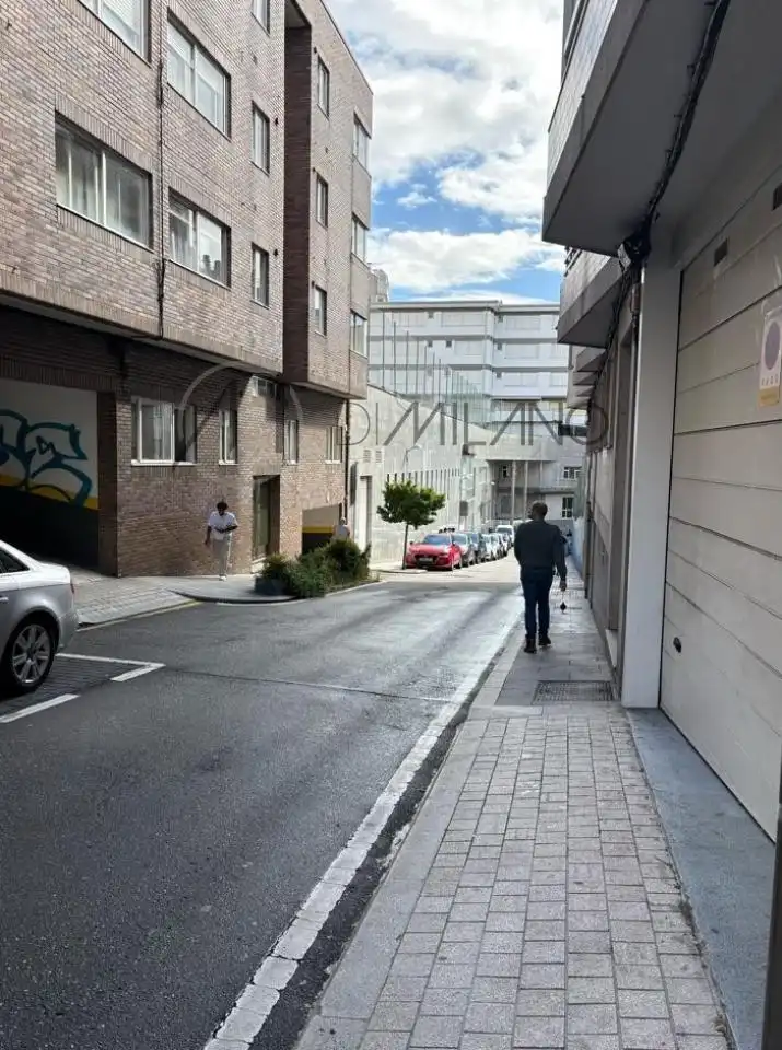 Exterior view of Garage for sale in Vigo 