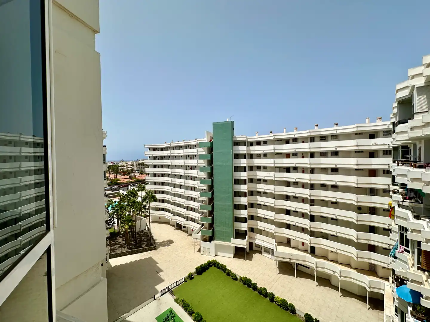 Vista exterior de Piso de alquiler en San Bartolomé de Tirajana con Amueblado, Lavadora y Microondas