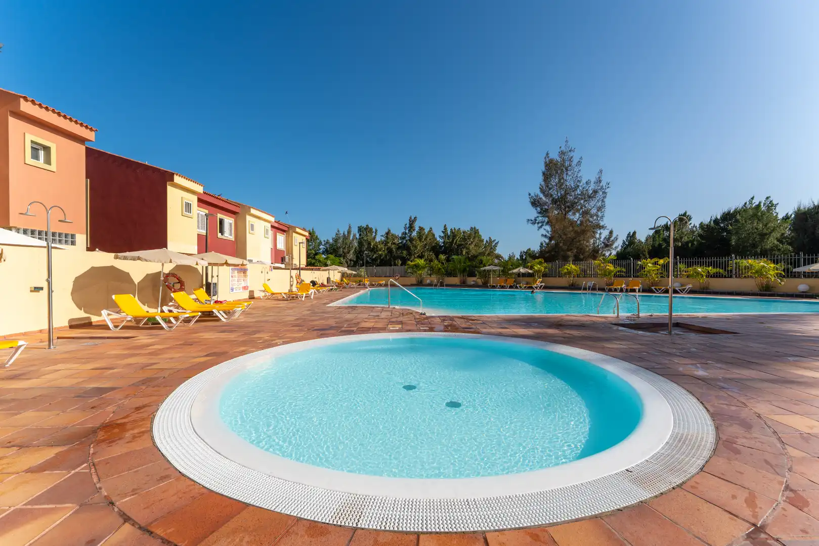 Piscina de Casa adosada en venta en San Bartolomé de Tirajana con Aire acondicionado, Jardín privado y Terraza