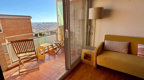 Foto 3 de Piso en venta en Carrer D'aguilar, La Font d'en Fargues, Barcelona Capital