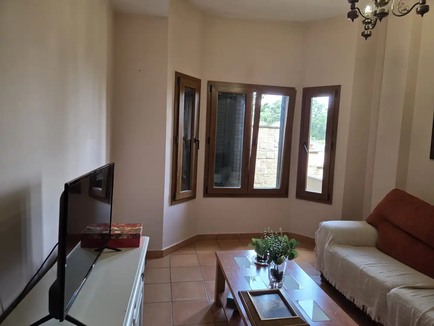 Sala de estar de Casa o chalet en venta en Algeciras con Aire acondicionado, Jardín privado y Terraza