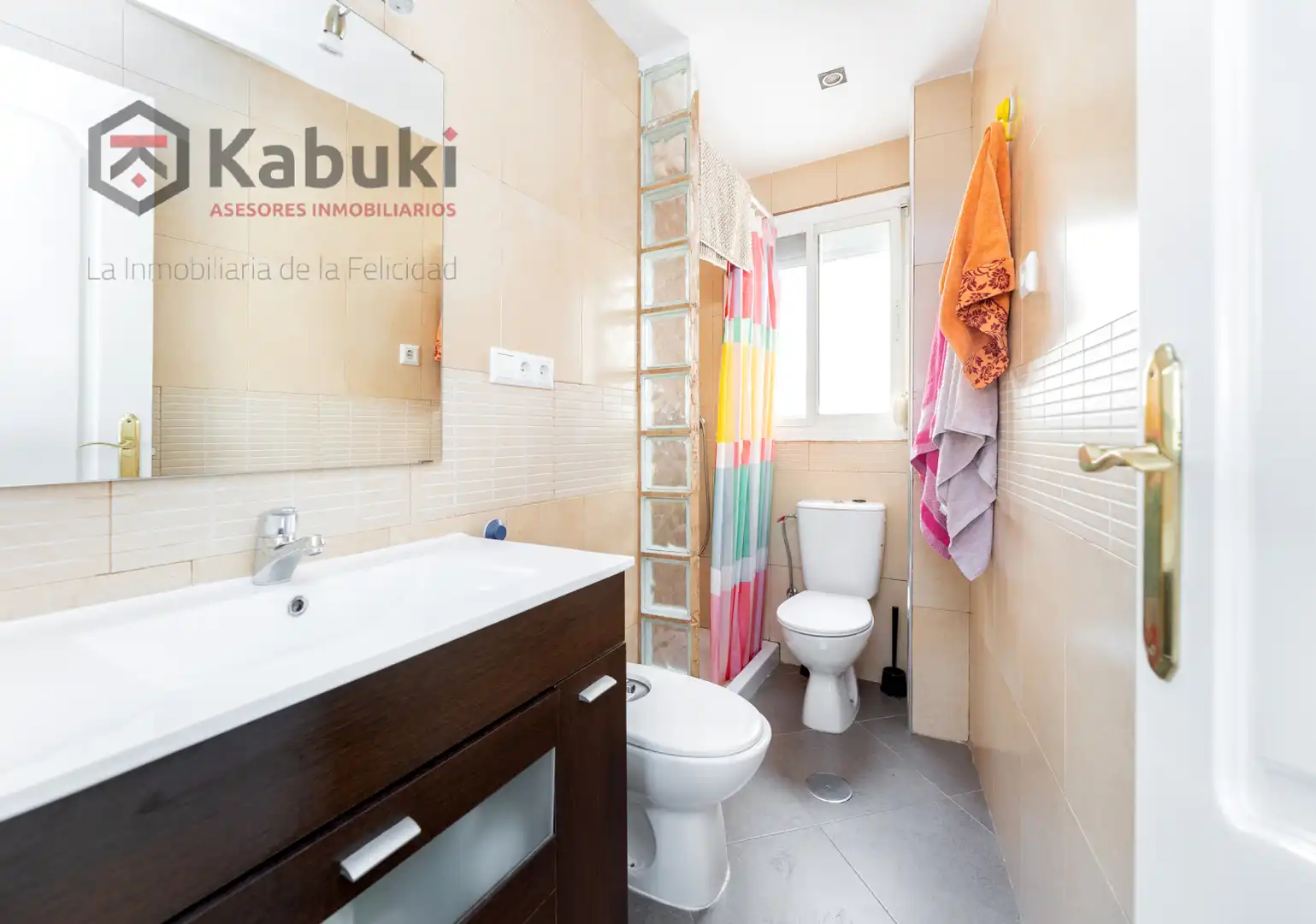 Bathroom of Flat for rent in Maracena  with Parquet flooring and Balcony