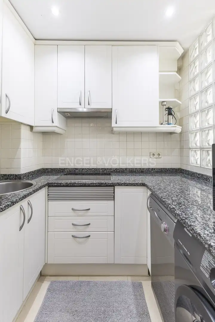 Cuina de Apartament en venda en Madrid amb Aire condicionat i Calefacció