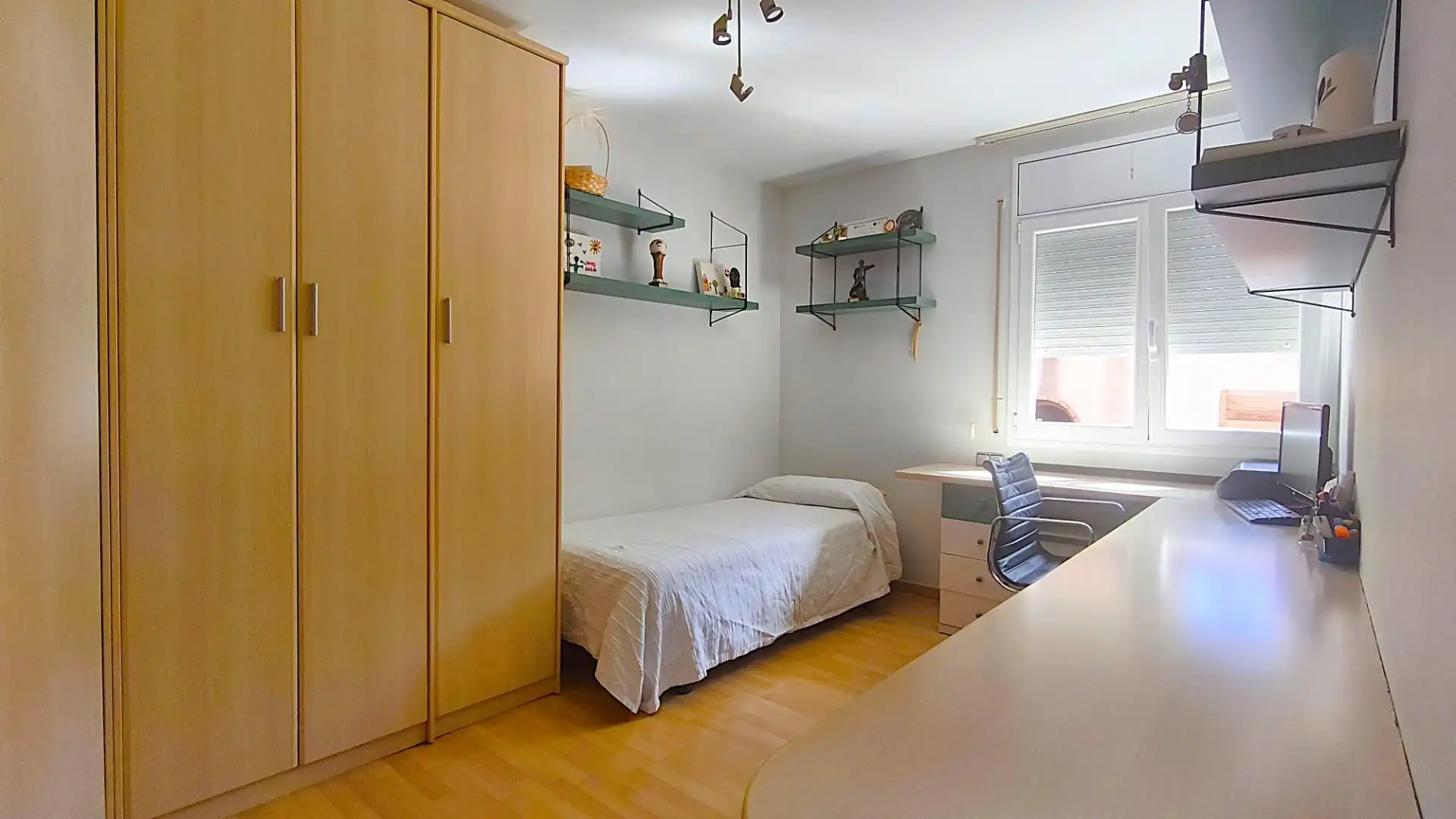 Schlafzimmer von Haus oder Chalet zum Verkauf in Sant Salvador de Guardiola mit Privatgarten, Terrasse und Schwimmbad