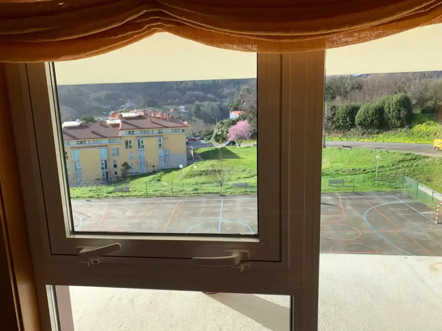 Schlafzimmer von Maisonette zum Verkauf in Mugardos mit Balkon