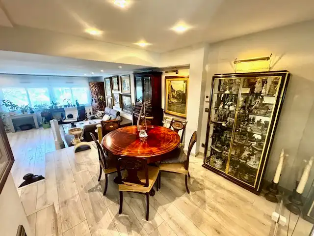 Comedor de Casa adosada en venta en Sant Cugat del Vallès con Aire acondicionado, Calefacción y Parquet