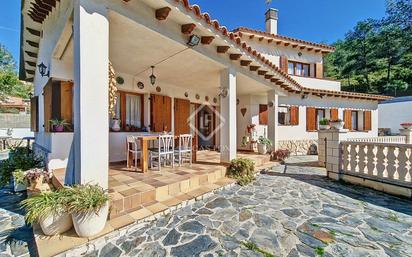 Vista exterior de Casa o xalet en venda en Castellet i la Gornal amb Aire condicionat, Jardí privat i Terrassa