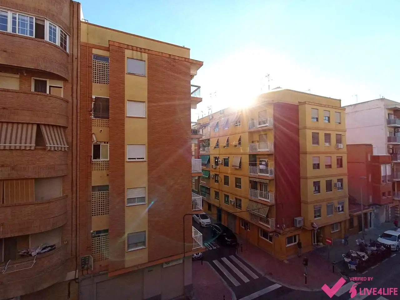 Vista exterior de Pis per a compartir en Burjassot amb Aire condicionat i Moblat