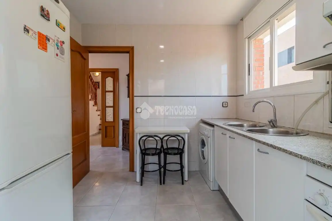 Kitchen of Houses for rent in Sant Cugat del Vallès  with Air Conditioner, Terrace and Balcony