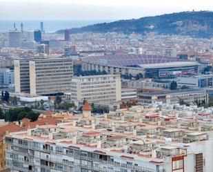 Exterior view of Attic to rent in  Barcelona Capital  with Air Conditioner, Heating and Terrace