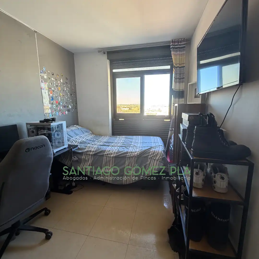 Habitación de Piso en venta en Silla con Aire acondicionado, Amueblado y Horno