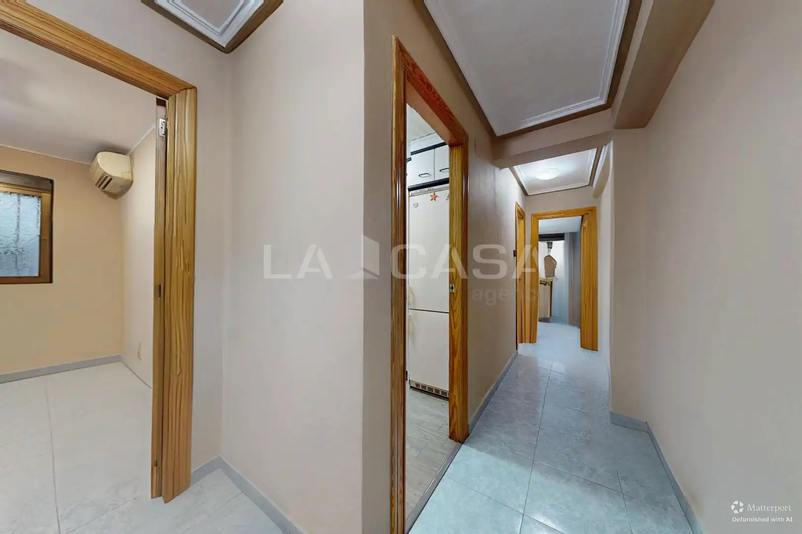Flat for sale in Valencia  with Air Conditioner