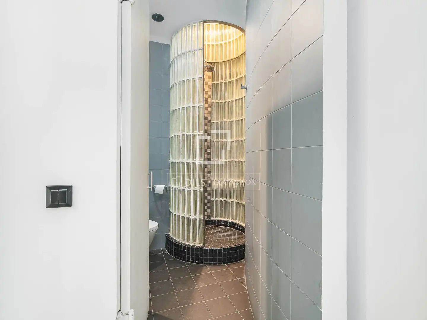 Bathroom of Flat for sale in Barcelona  with Air Conditioner, Terrace and Storage room