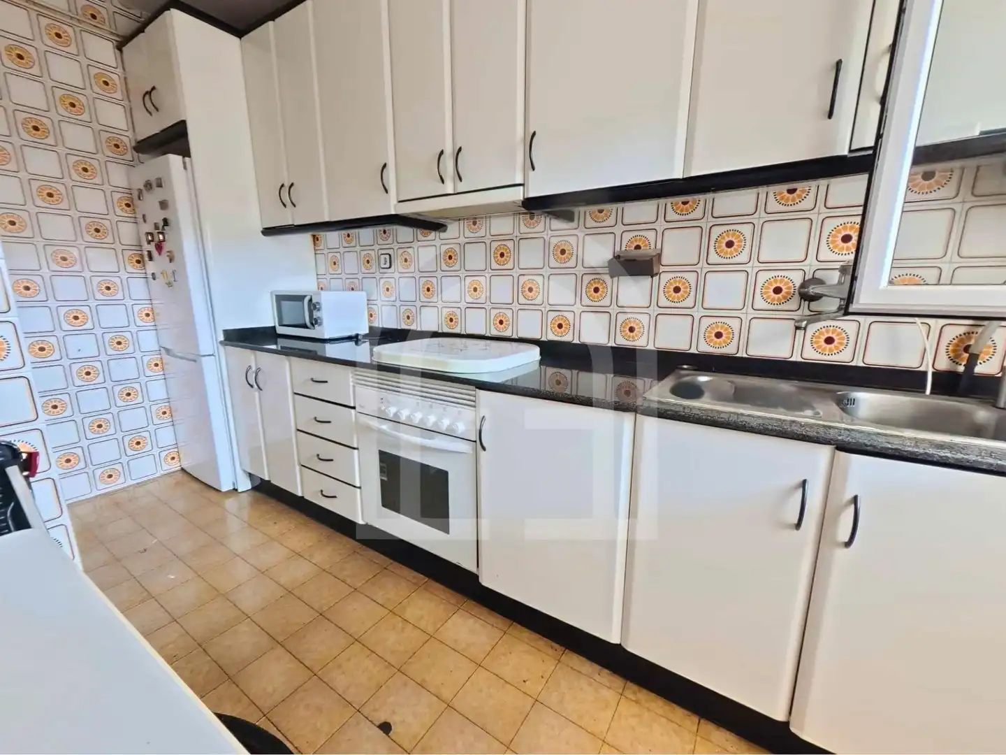 Kitchen of Attic for sale in Cornellà de Llobregat  with Terrace