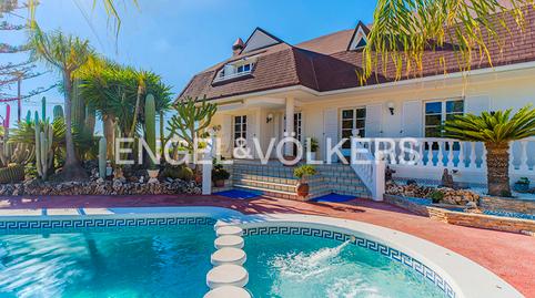 Foto 2 de Casa o xalet en venda a Calle Río Guadalquivir, Sol y Luz, Alicante