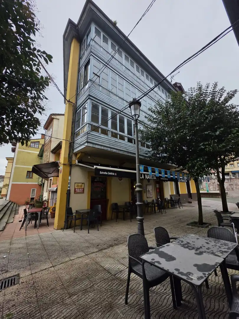 Einfamilien-Reihenhaus zum Verkauf in Nava mit Terrasse