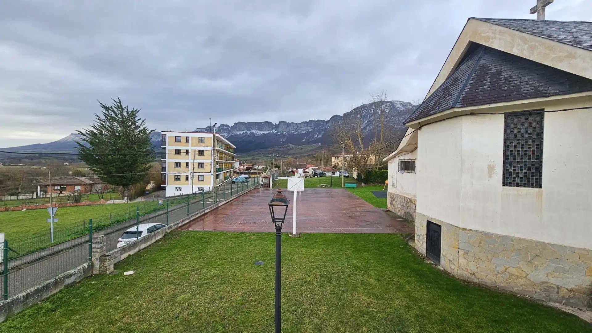 Parking de Piso en venta en Valle de Mena con Terraza y Balcón