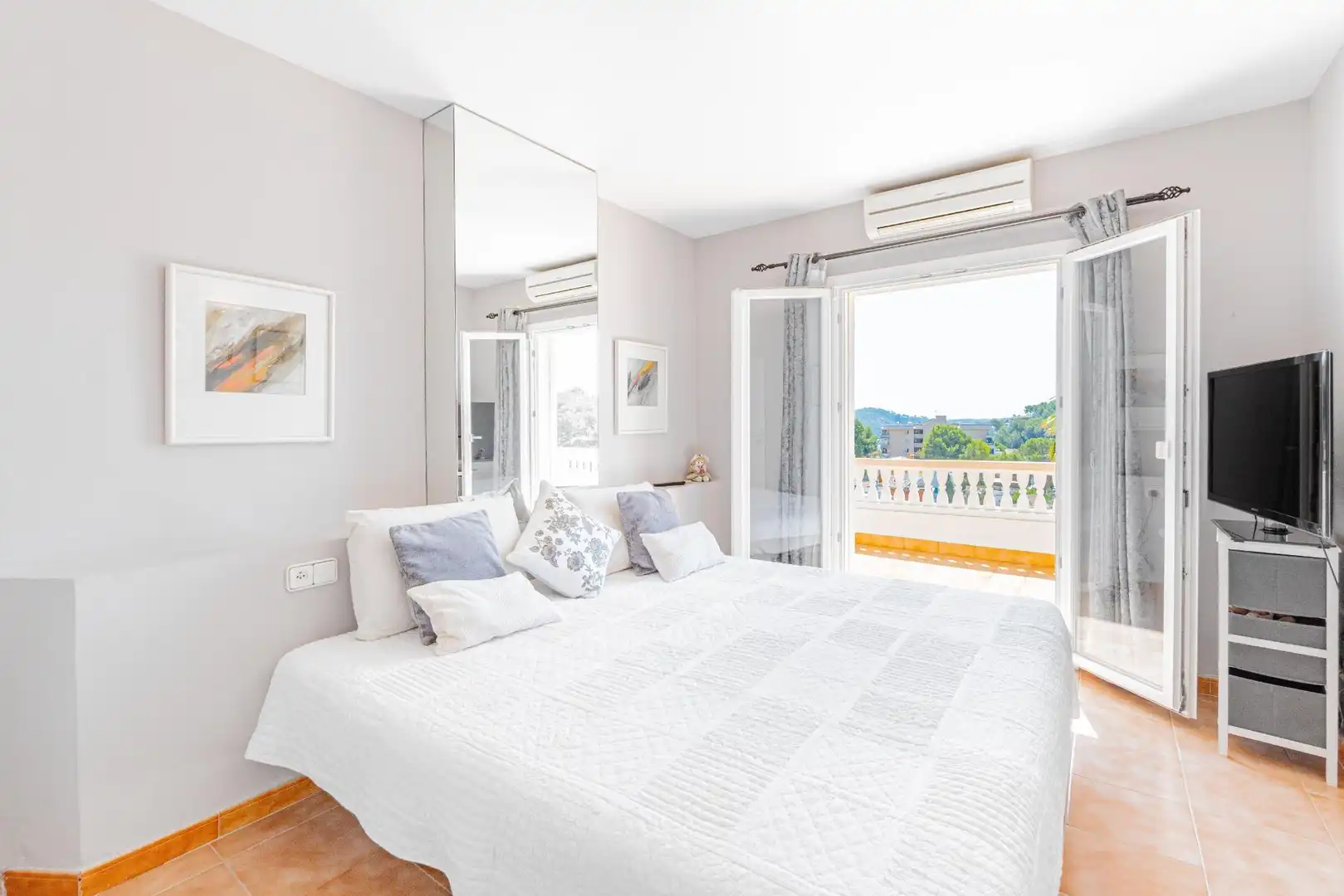Bedroom of Detached homes for sale in Andratx  with Air Conditioner, Heating and Private garden