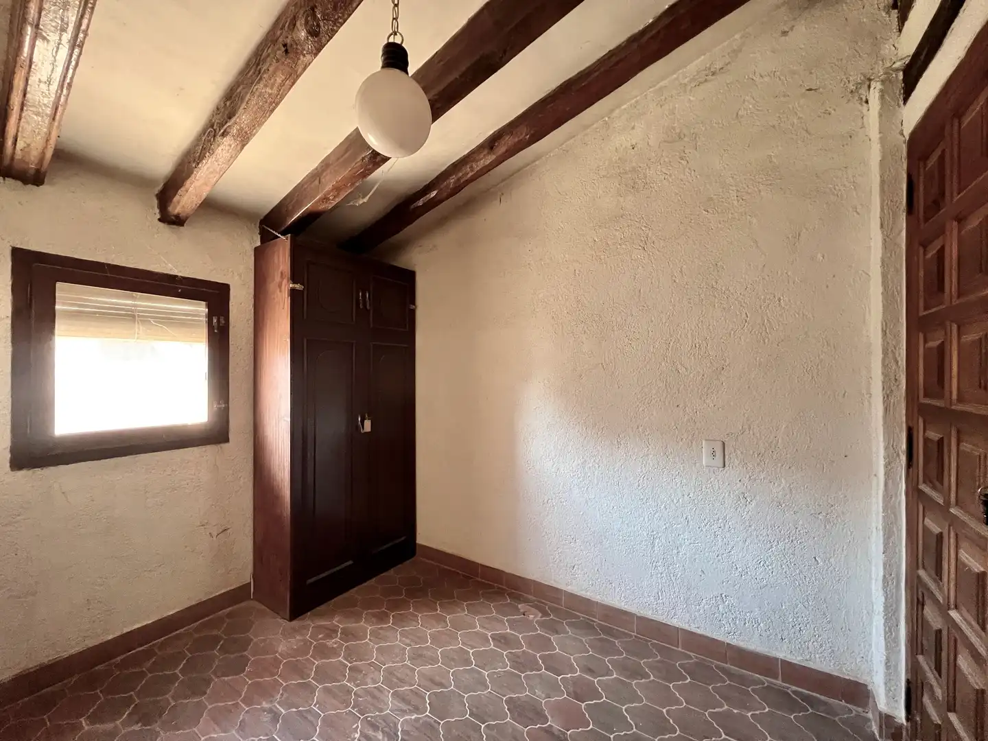 Country homes for sale in Cornudella de Montsant  with Air Conditioner, Oven and Washing machine