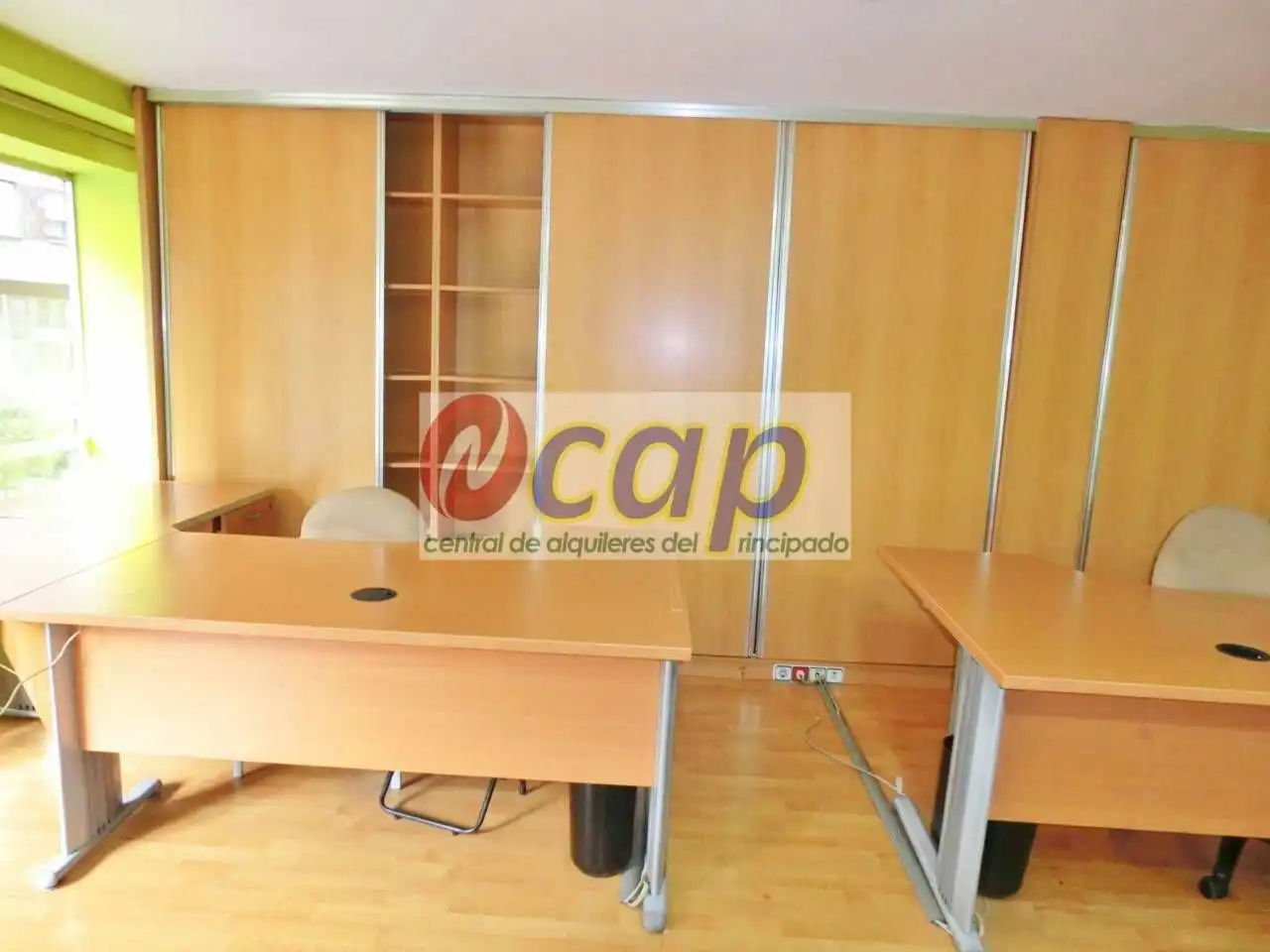 Office for rent in Gijón   with Heating and Furnished