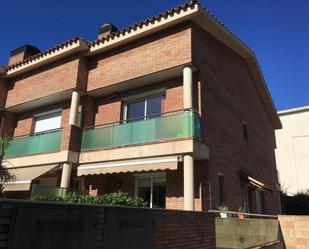 Exterior view of Single-family semi-detached to rent in Castelldefels  with Air Conditioner, Heating and Storage room