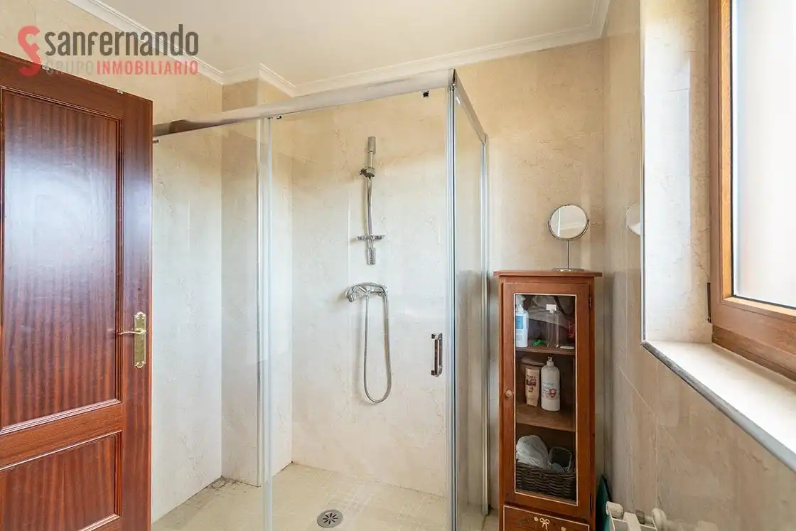 Baño de Casa o chalet en venta en Santa Cruz de Bezana con Calefacción, Jardín privado y Balcón