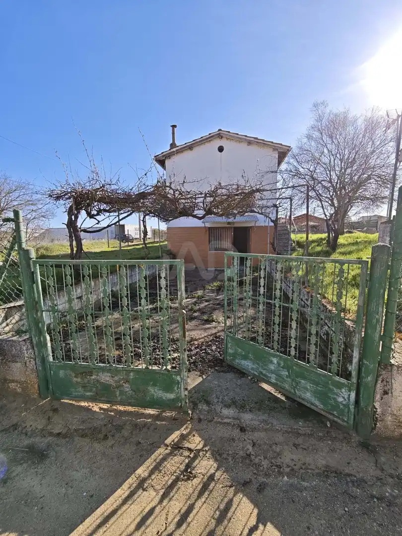 Country house zum Verkauf in Pajares de los Oteros