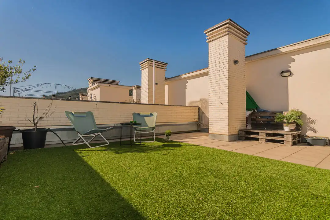 Terrassa de Àtic en venda en  Pamplona / Iruña amb Calefacció, Jardí privat i Terrassa