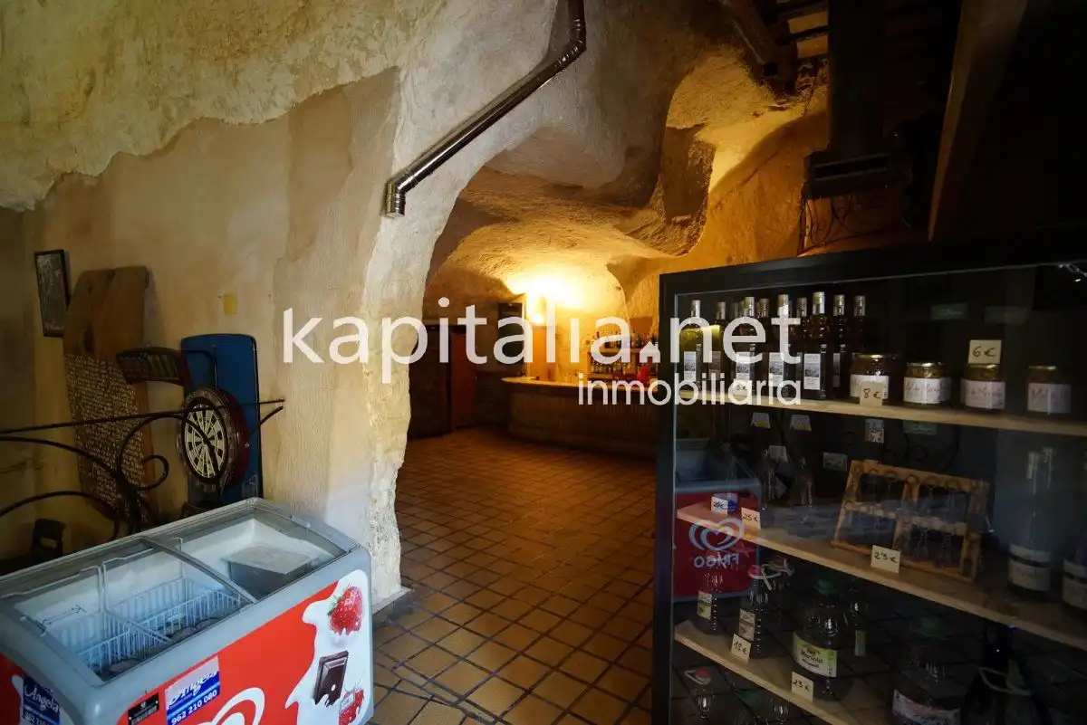 Commercial properties for sale in Bocairent  with Air Conditioner and Furnished