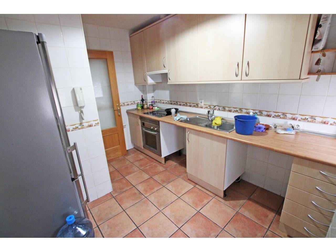 Cuina de Casa adosada en venda en Aldea del Fresno amb Calefacció