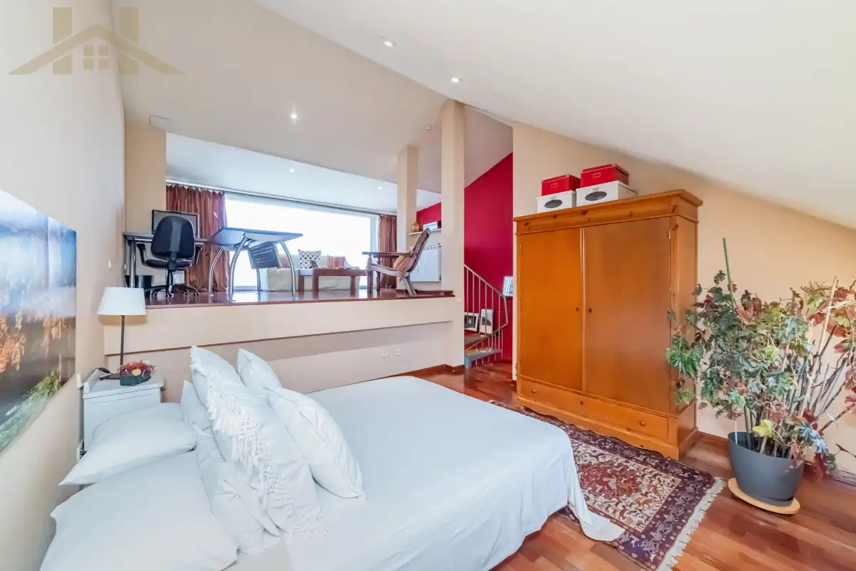 Habitación de Casa adosada en venta en Leganés con Aire acondicionado, Calefacción y Jardín privado
