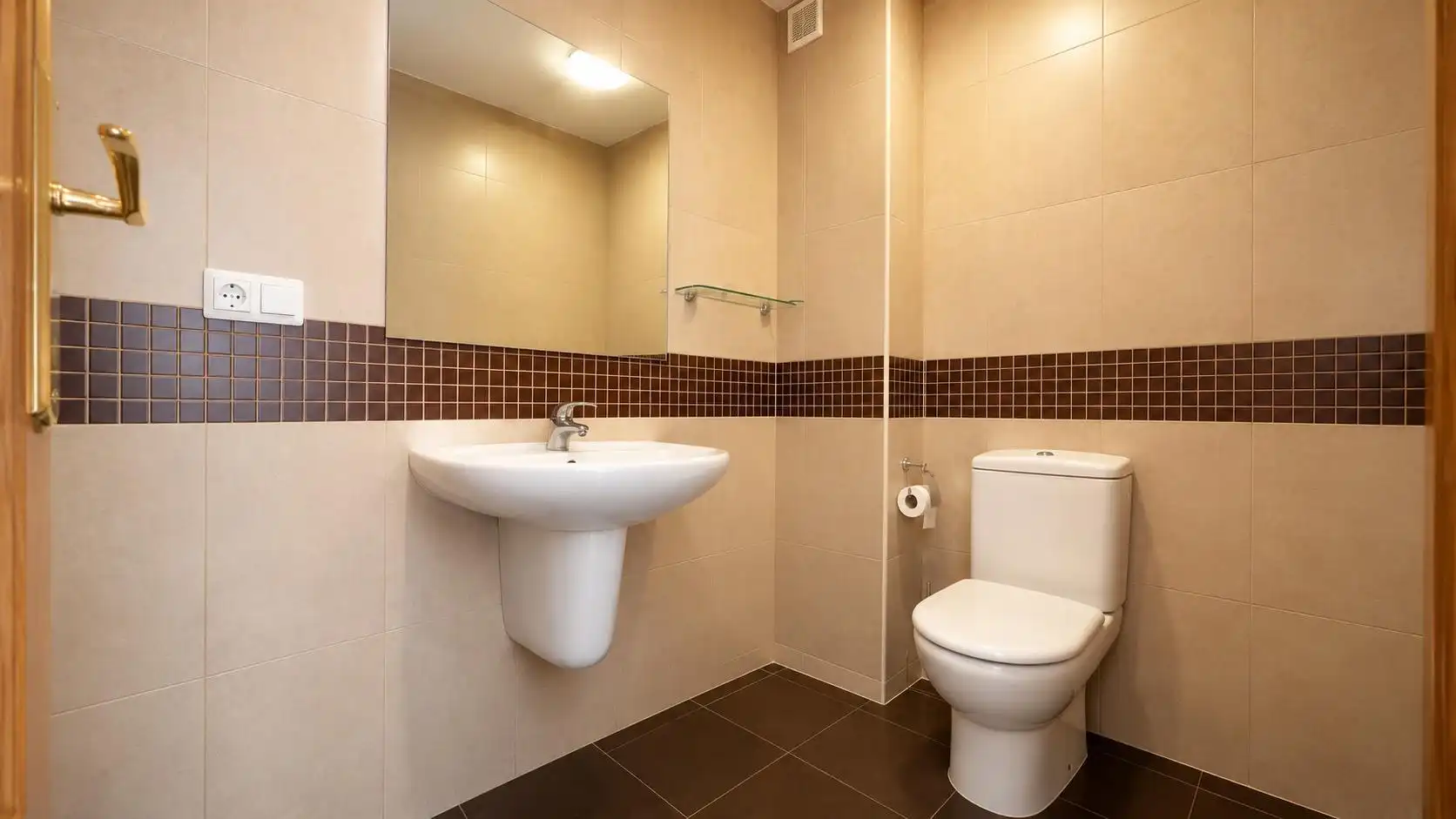 Baño de Casa o chalet en venta en Comillas (Cantabria) con Calefacción, Terraza y Trastero