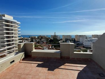 Dúplex amb piscina en venda a Montemar