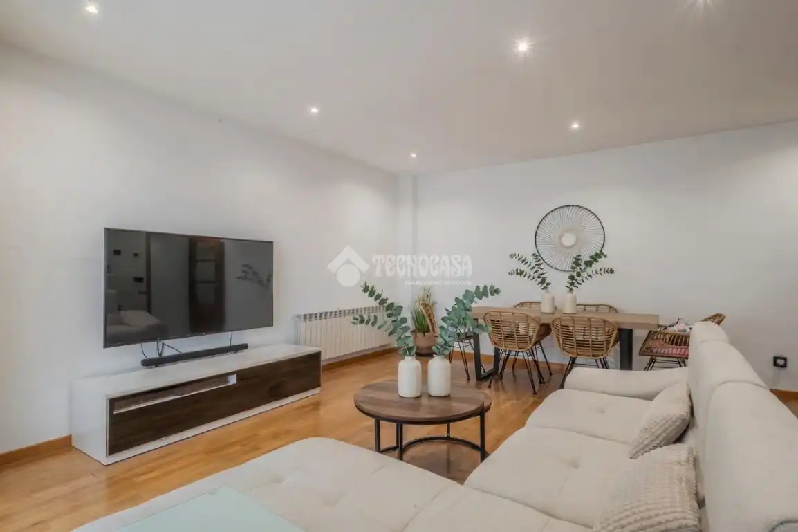 Sala d'estar de Pis en venda en Arroyomolinos (Madrid) amb Aire condicionat, Calefacció i Terrassa